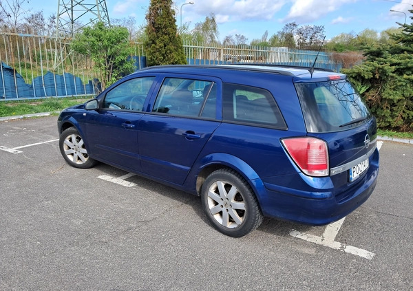 Opel Astra cena 7900 przebieg: 296500, rok produkcji 2005 z Poznań małe 56